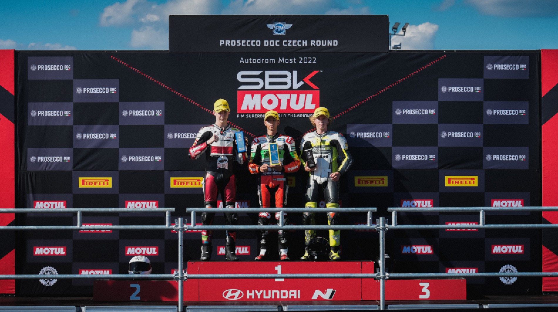 Podium Race 2